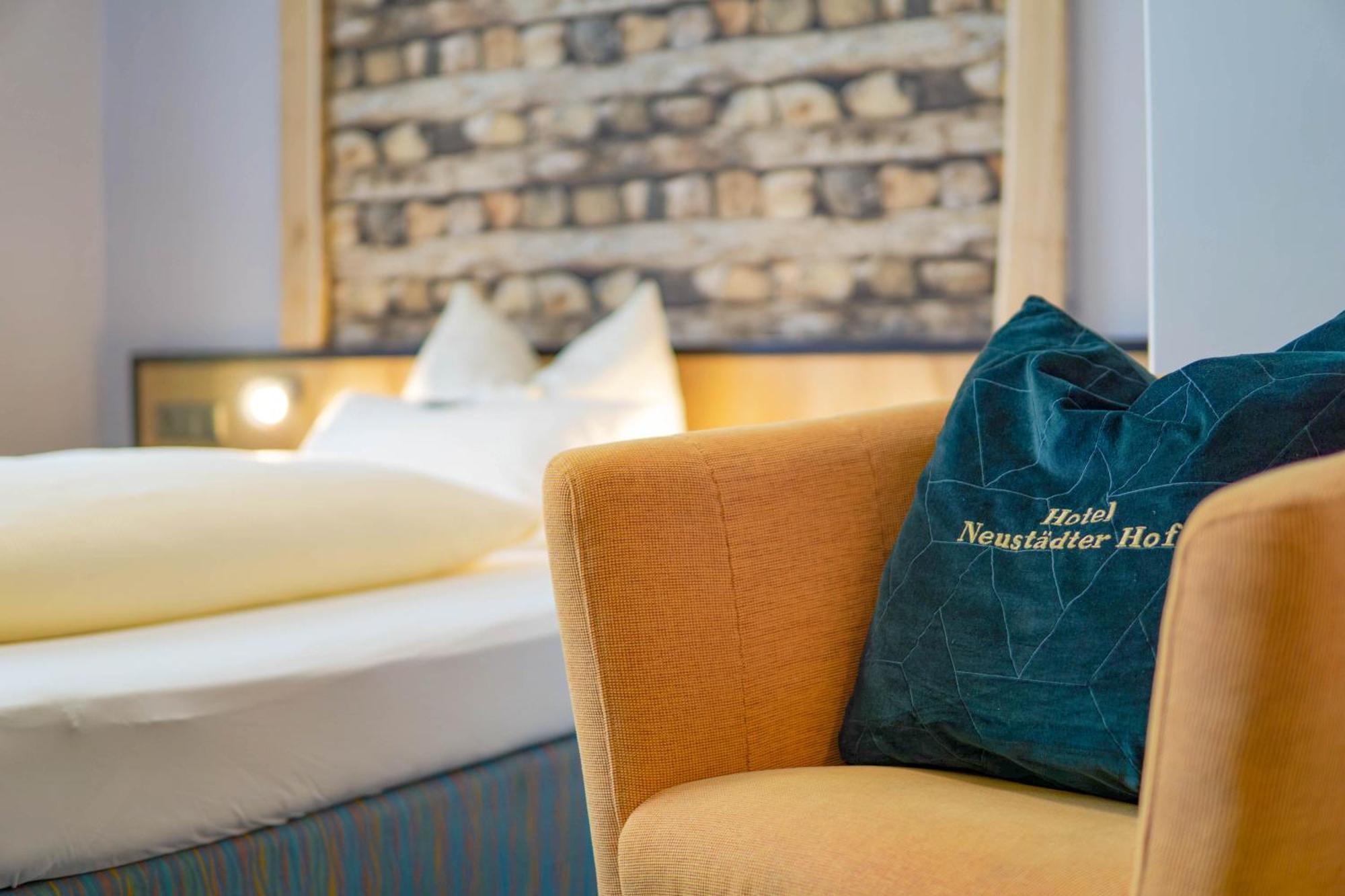 Hotel Neustaedter Hof Schwarzenberg  Ngoại thất bức ảnh