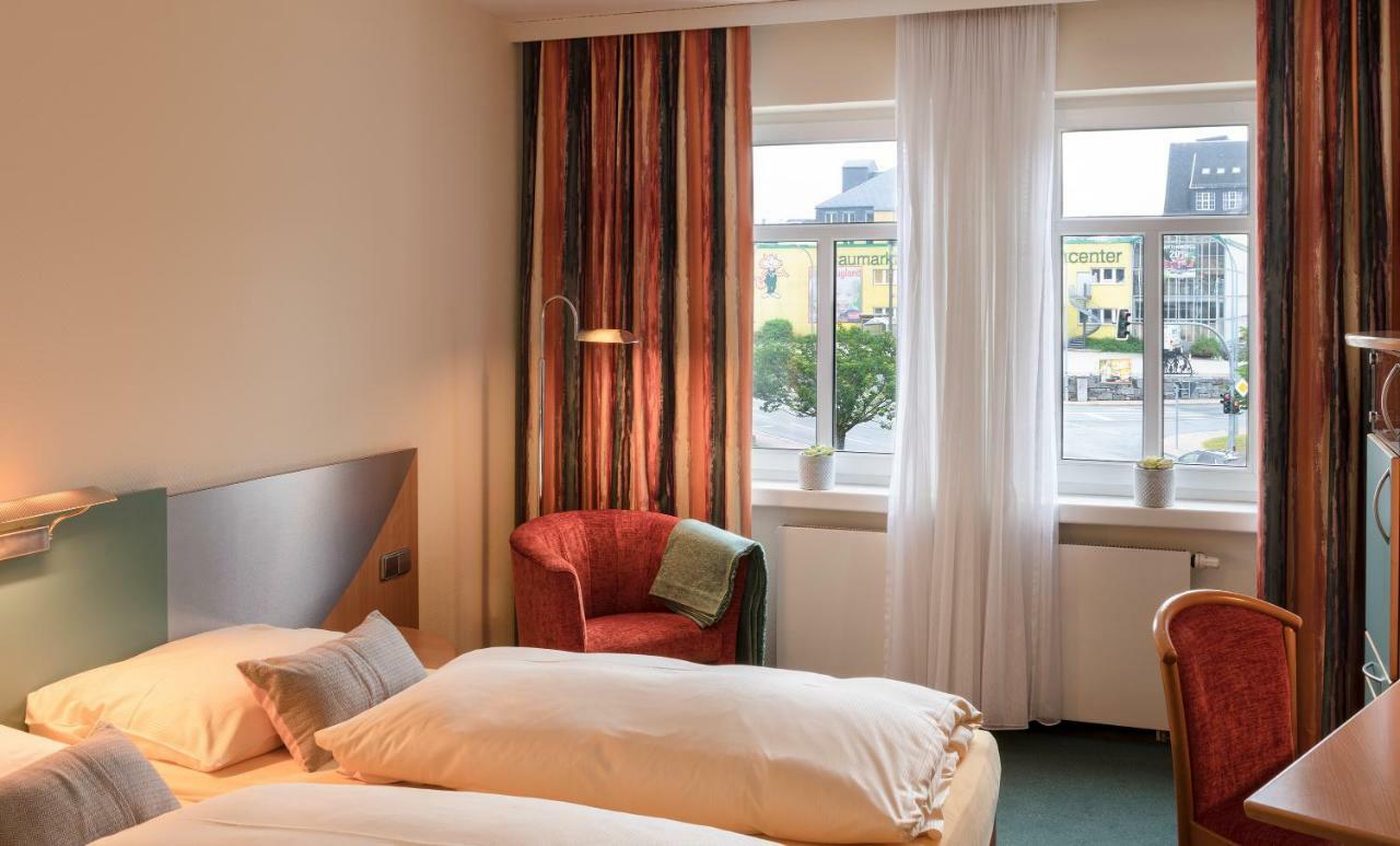 Hotel Neustaedter Hof Schwarzenberg  Ngoại thất bức ảnh