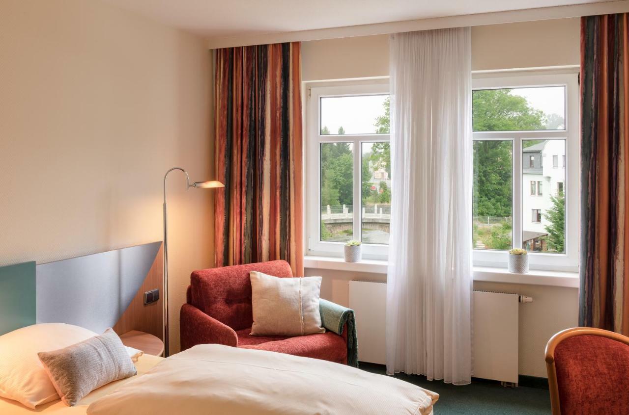 Hotel Neustaedter Hof Schwarzenberg  Ngoại thất bức ảnh