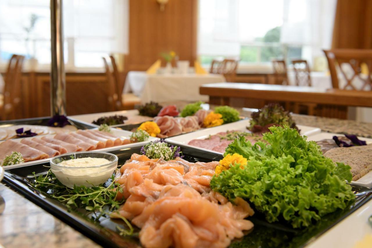 Hotel Neustaedter Hof Schwarzenberg  Ngoại thất bức ảnh