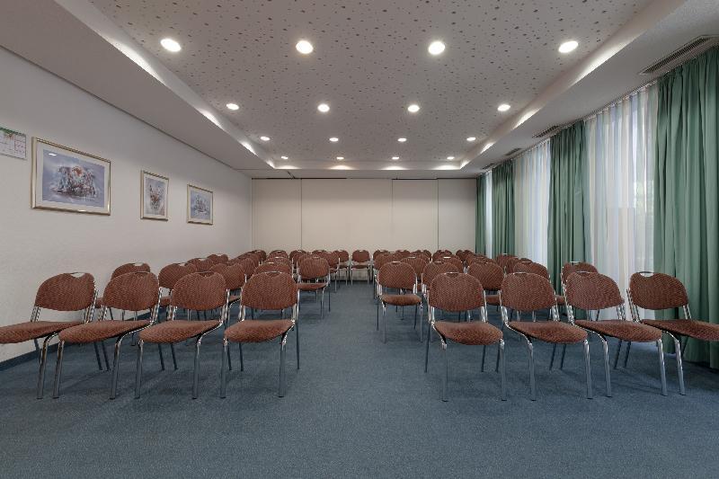 Hotel Neustaedter Hof Schwarzenberg  Ngoại thất bức ảnh