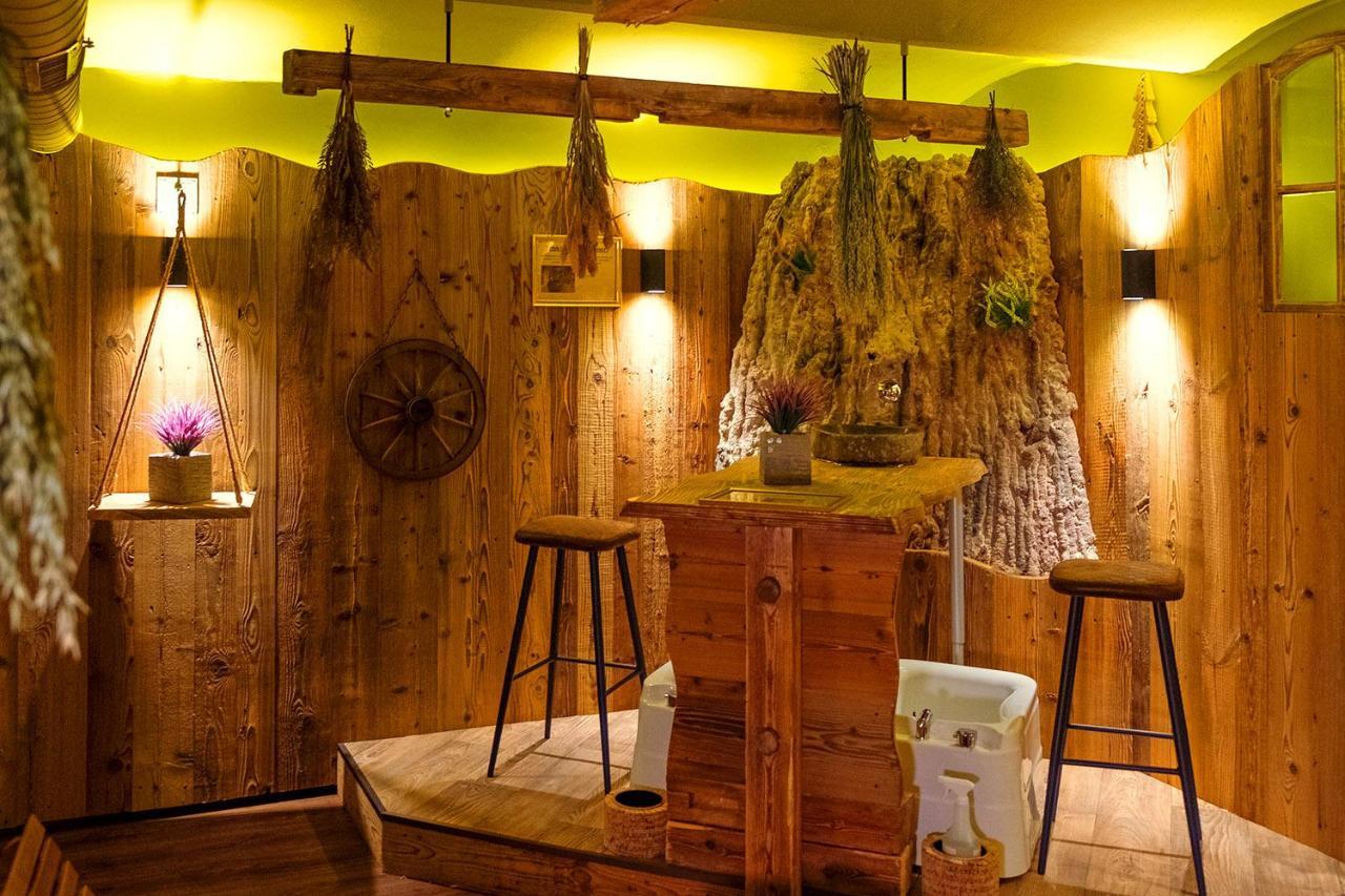 Hotel Neustaedter Hof Schwarzenberg  Ngoại thất bức ảnh